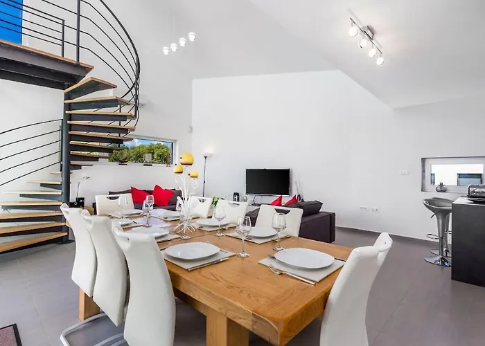 Villa 4 Bedrooms In Krnica *